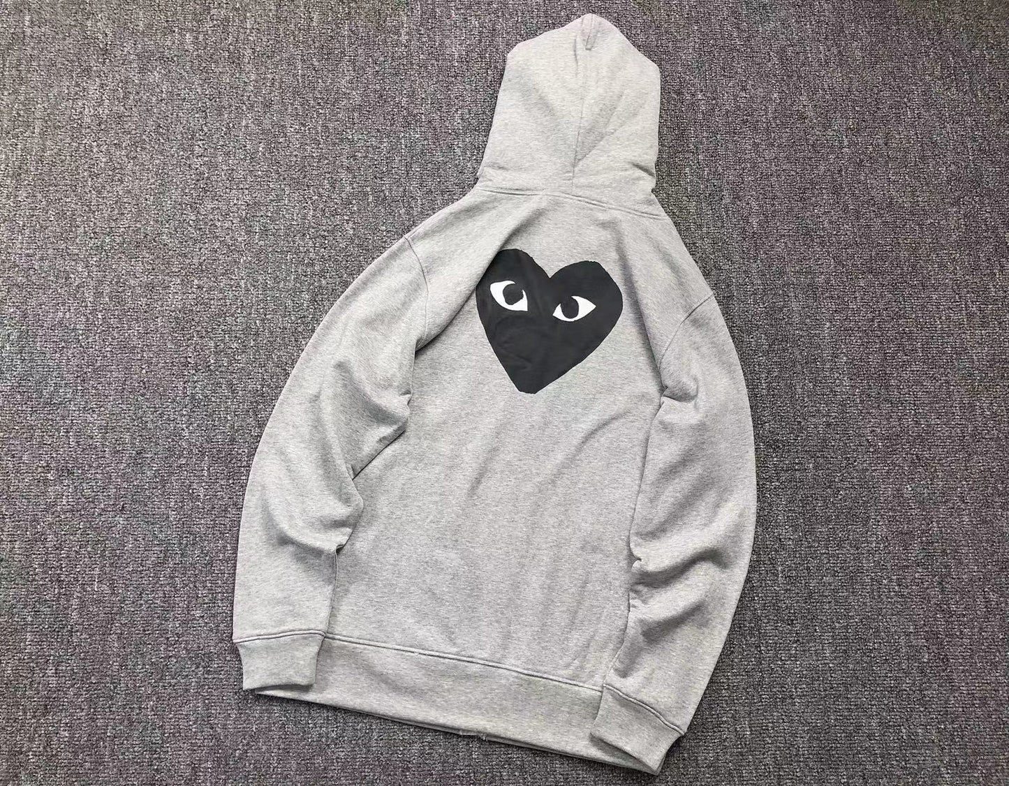 Comme des Gar鑾給ns Hoodie