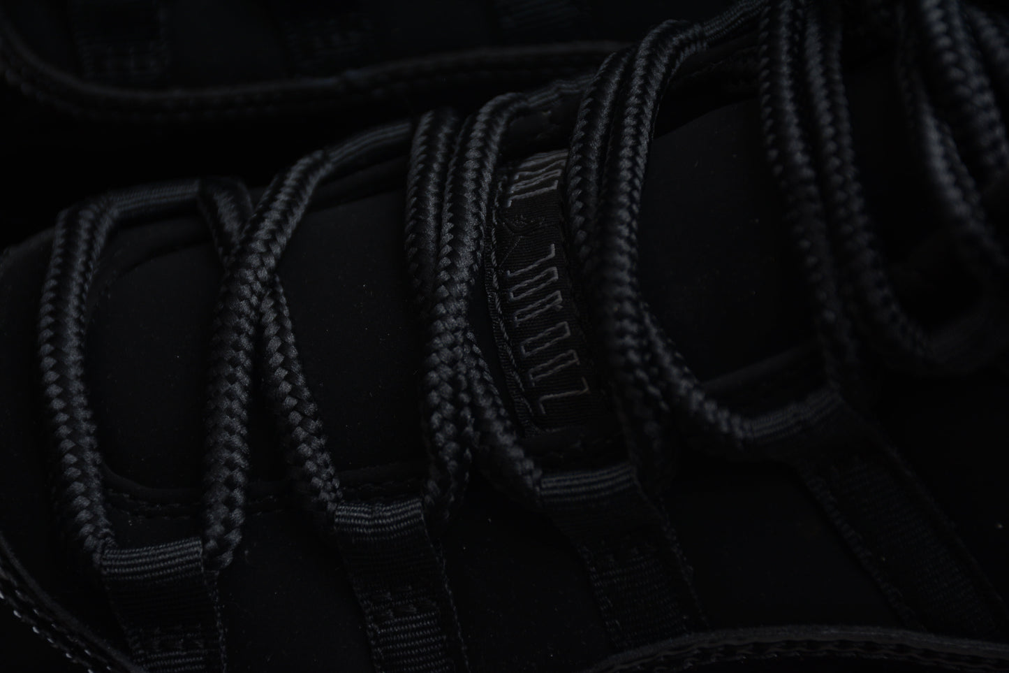 AJ 11 Gamma Black