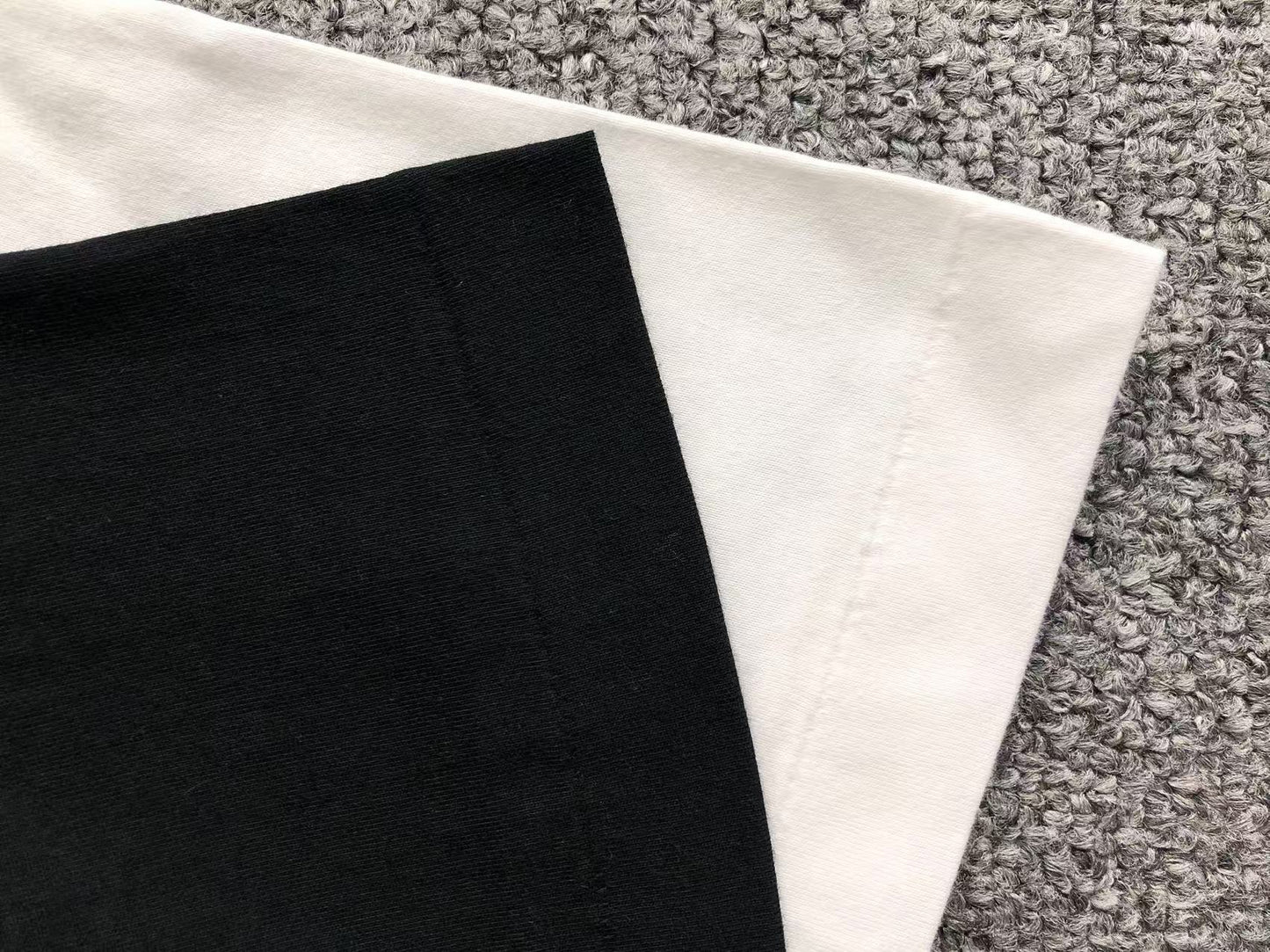 Comme des Gar鑾給ns Tshirt